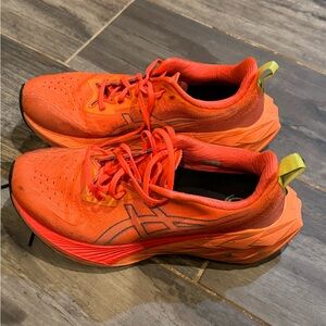 Asics Men's Athletic Shoes - Vibrant Orange